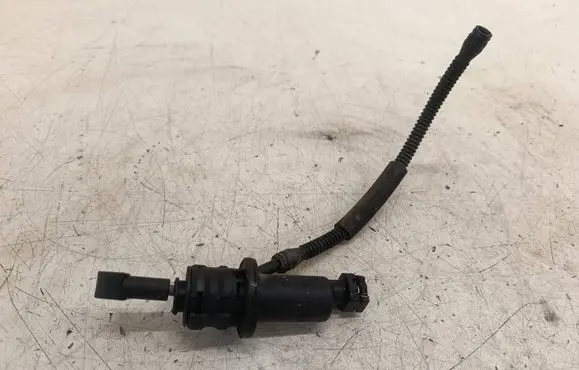Mercedes-Benz A W169 Clutch master cylinder A1692900412