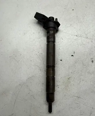 Audi A6 S6 C7 4G Fuel injector 059130277CD