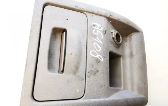 Hyundai Santa Fe Glove box 846702b100 84670-2b100
