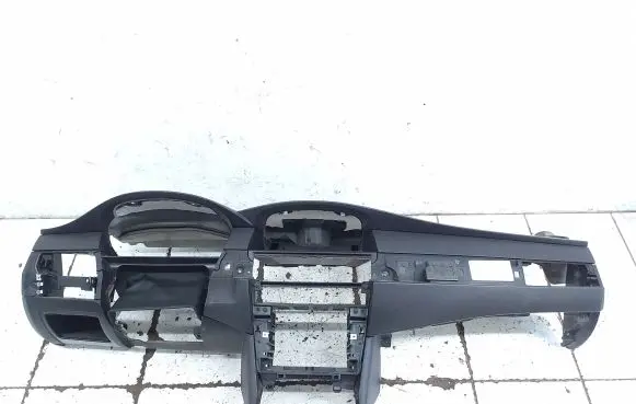 BMW 5 E60 E61 Dashboard 7063255