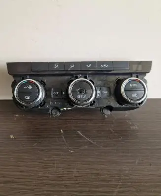 Skoda Octavia Mk3 (5E) Climate control unit 5E0907044K 5HB01128240