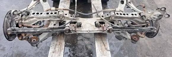 Volvo S80 Rear axle beam 