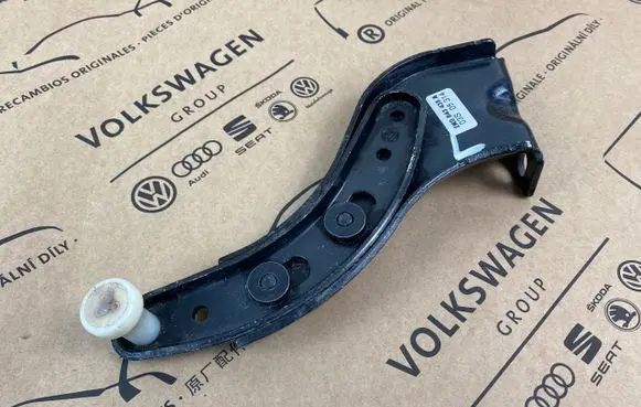 Volkswagen Caddy Sliding door upper roller guide/hinge 
