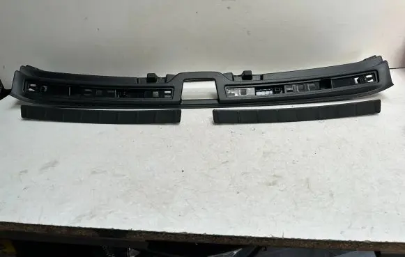 Volvo XC40 Trunk/boot sill cover protection 31440884 AI03J