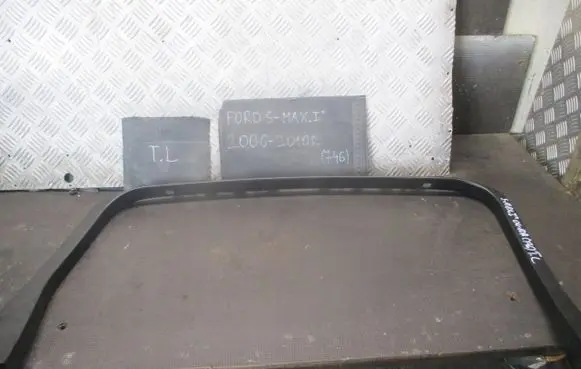 Ford S-MAX Rubber seal loading door 