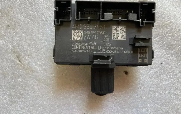 Audi Q7 4M Door control unit/module 4M0959795 4M0959795H