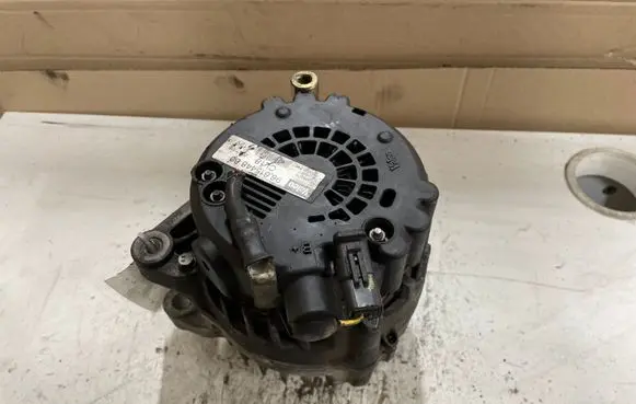 Citroen C5 Generator/alternator 9661544880 2543457A 706005551
