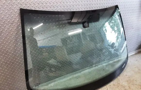 Skoda Superb B6 (3T) Front windscreen/windshield window 3T0845011C