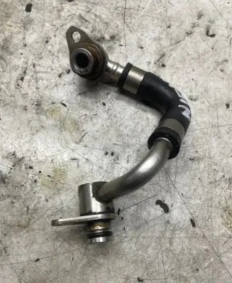 Coolant pipe/hose