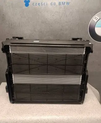 BMW 7 G70 Coolant radiator 5A187E4 5A18803