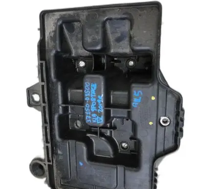 KIA Sportage Battery box tray 37150D3500