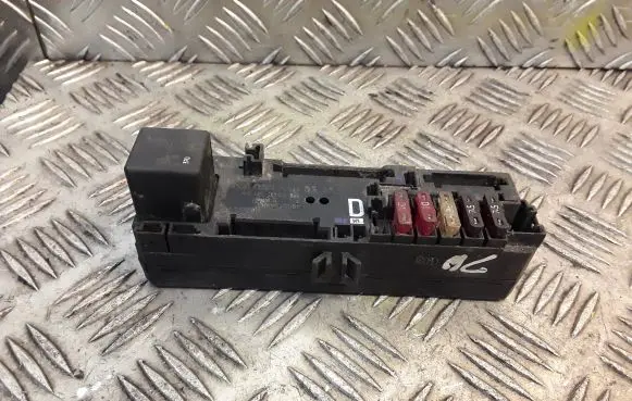 Mercedes-Benz E W210 Fuse box set 0005400372 A0005400372