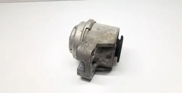 Volvo V60 Engine mount bracket 31304038