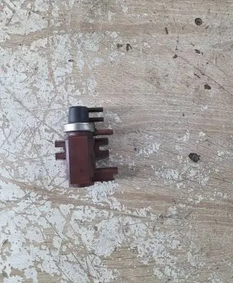 Ford Focus Turbo solenoid valve 70096802 9652570180 04T293