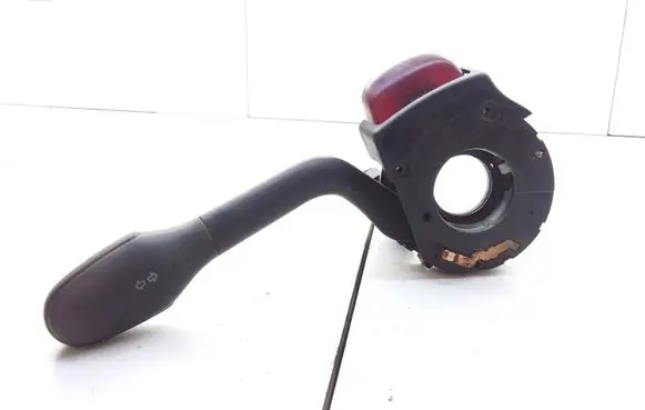 Volkswagen Golf III Indicator stalk VW104 88S97