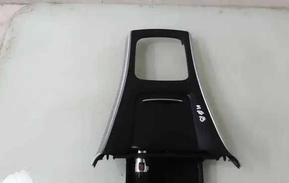 Mercedes-Benz B W245 Gear shifter surround trim plastic A1696801207