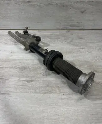 BMW 5 G30 G31 Front shock absorber/damper 6875924 814903014128 17B0611S