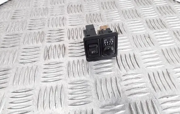 Nissan Almera Fog light switch 
