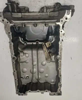 Mercedes-Benz E W211 Oil sump A6420100928 R6420140002