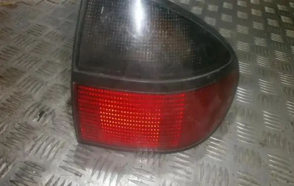 Renault Laguna I Rear/tail lights 7700820051