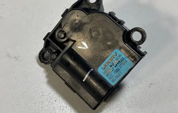 KIA Ceed Air flap motor/actuator 971621UAA0