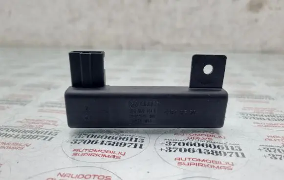 Volkswagen Touareg I Keyless system antenna 3D0909141E