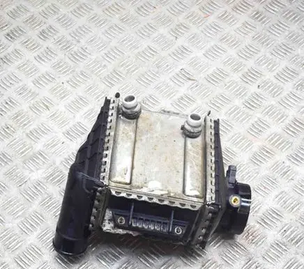Mercedes-Benz C W205 Intercooler radiator A6510900314