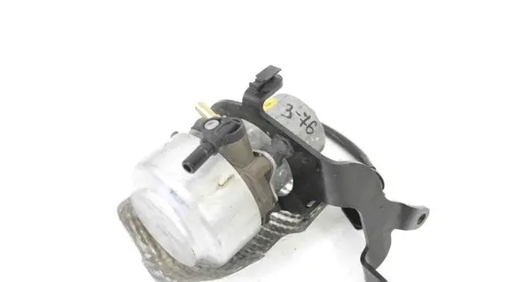 Volkswagen Golf VII Vacuum pump 5Q0612181B