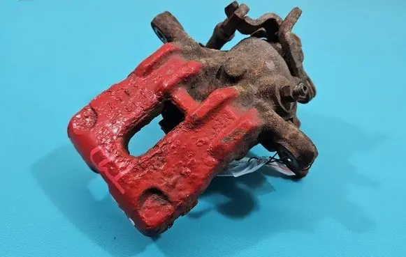 Rear brake caliper