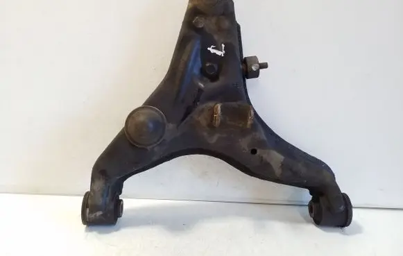 Mitsubishi L200 Front lower control arm/wishbone