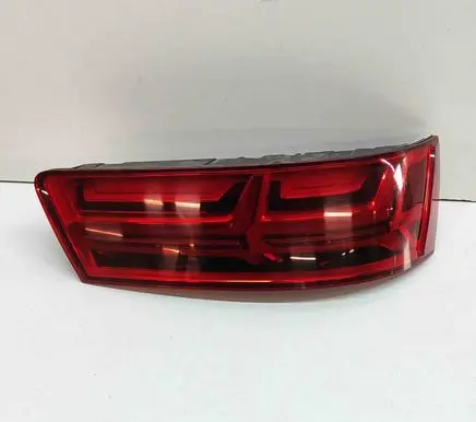 Audi Q7 4M Rear/tail lights 4M0945094E