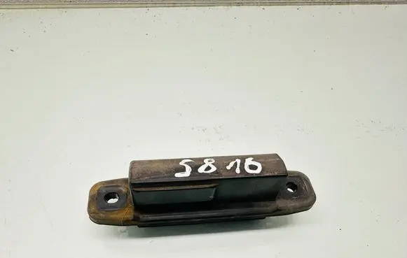 Toyota Yaris Tailgate opening switch