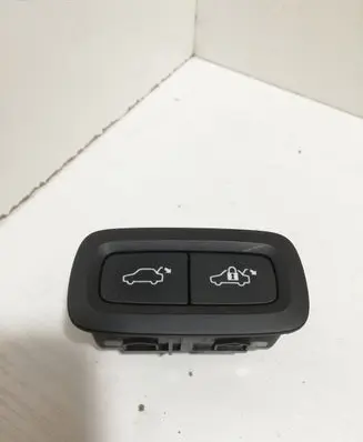 Volvo XC60 Tailgate/boot open switch button 31674801