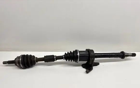Toyota Avensis T250 Front driveshaft U0295118