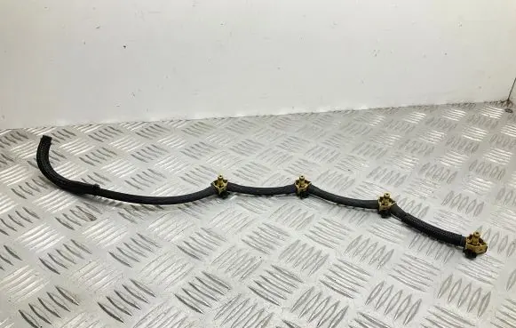 Volkswagen Golf VII Fuel return line/hose 8214178