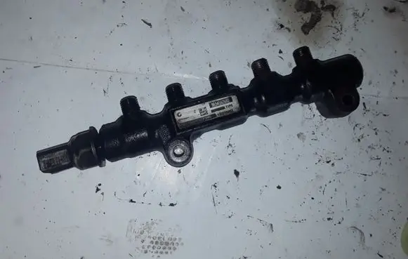Citroen C4 Grand Picasso Fuel main line pipe 9654592680