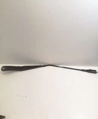 Mercedes-Benz B W245 Front wiper blade arm A1698200140