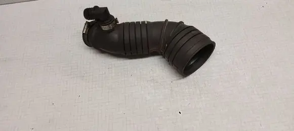 Audi A4 S4 B5 8D Turbo air intake inlet pipe/hose 4B0129627A
