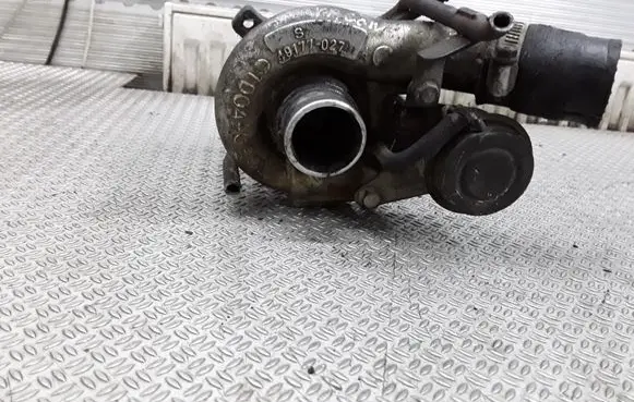 Mitsubishi Space Runner Turbo 4917702701