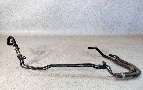 Subaru Forester SJ Gearbox oil cooler pipe/hose 