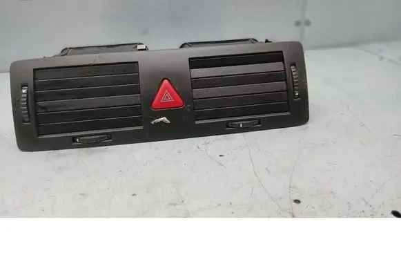 Skoda Fabia Mk1 (6Y) Dashboard side air vent grill/cover trim 6Y0820951