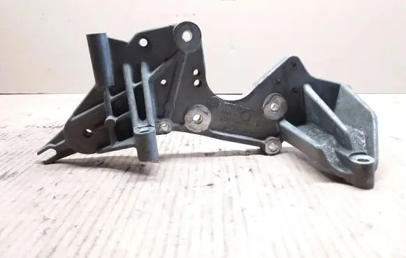 Audi A5 Sportback 8TA Fuel pump bracket 059130147P