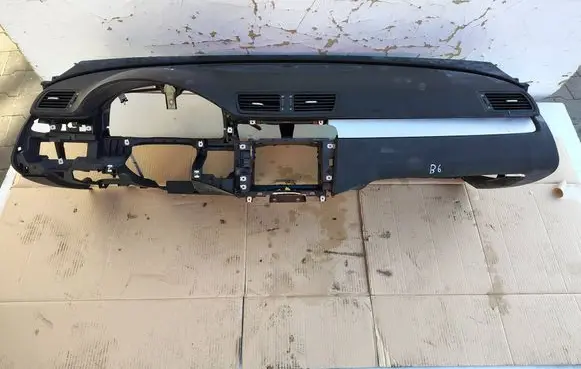 Volkswagen PASSAT B6 Dashboard 