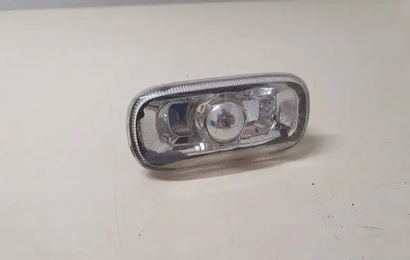 Audi A6 S6 C6 4F Front fender indicator light 8E0949127