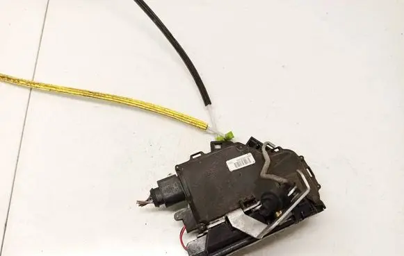 Audi A6 S6 C5 4B Rear door lock 4B0839015G