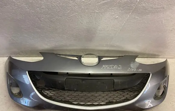 Mazda 2 Front bumper DR61501t1 X370