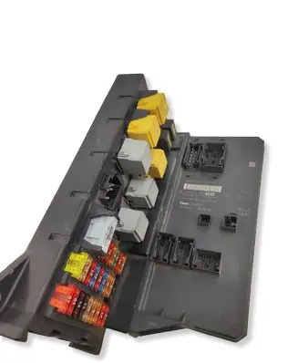 Mercedes-Benz Sprinter W906 Fuse module A9069006303 A9069024301