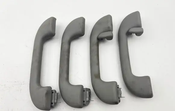Jeep Grand Cherokee WL A set of handles for the ceiling 6QB11TRMAA 6QB10TRMAA