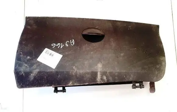 Citroen C4 I Glove box