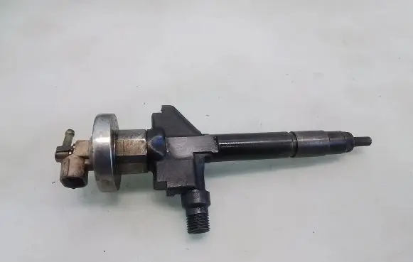 Mazda 6 Fuel injector 13H50